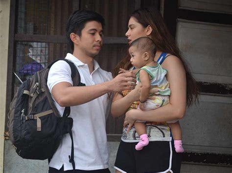 Palitan ng asawa .